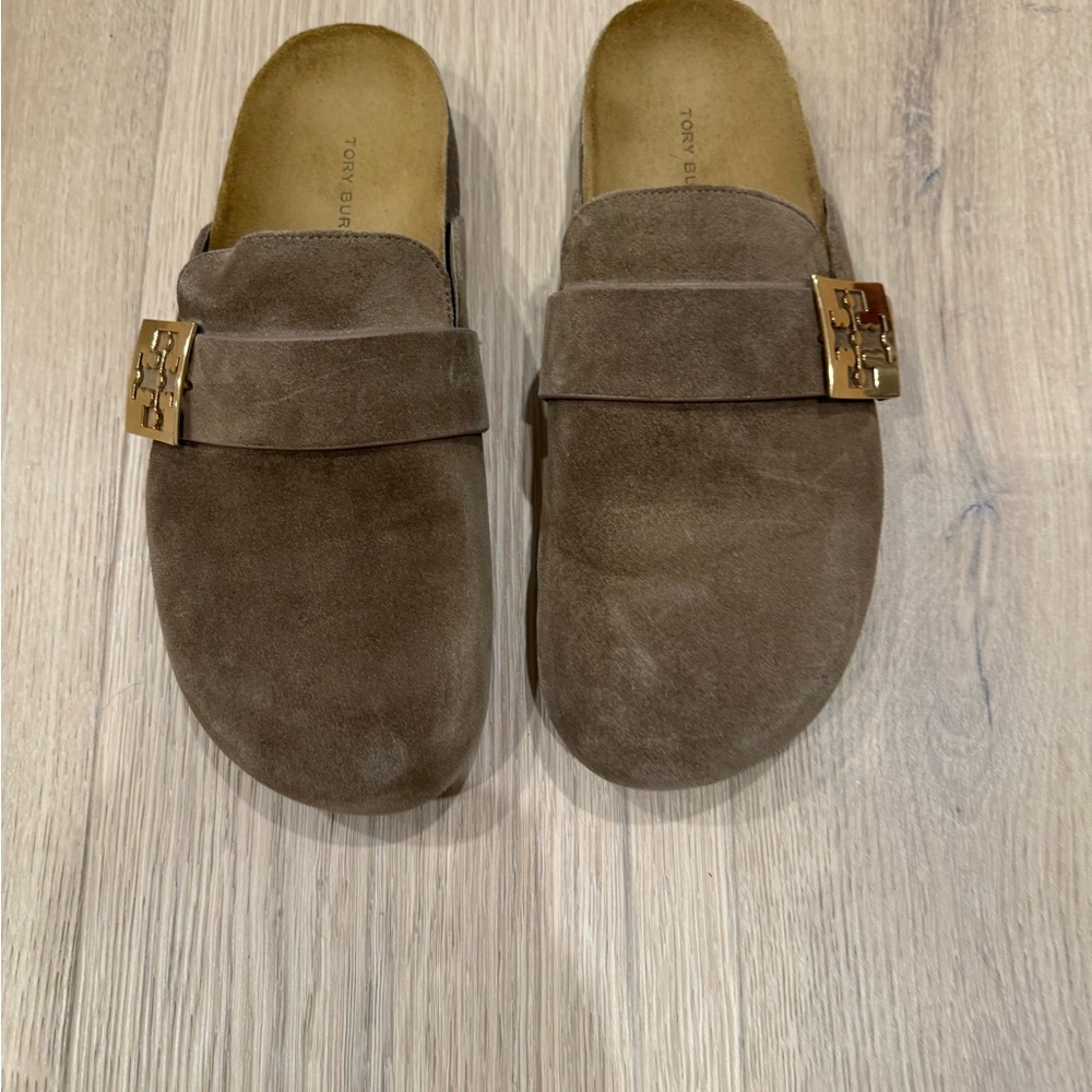 Tory Burch Taupe Suede Loafers with Gold Detail
Never worn